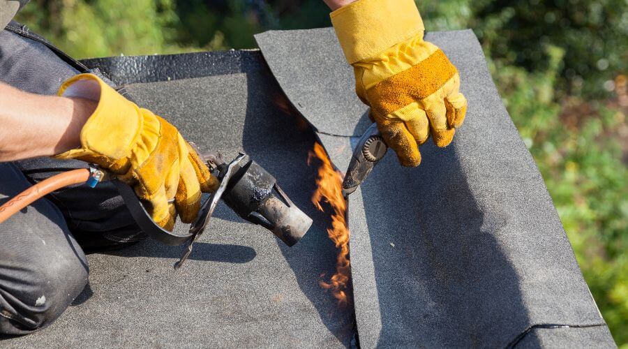 Professional gutter cleaning in Marion, MS